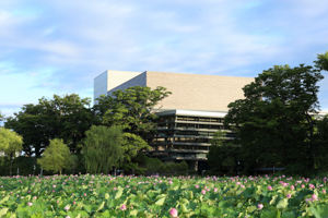 千秋公園 お堀