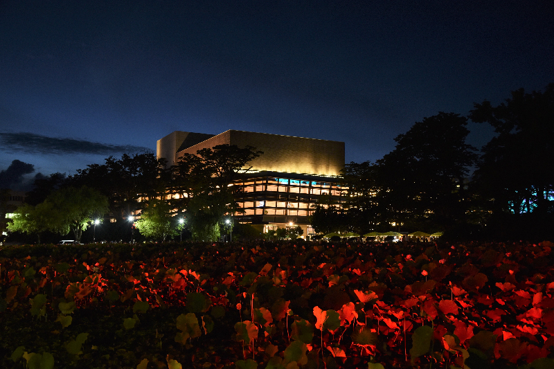 千秋公園のお堀