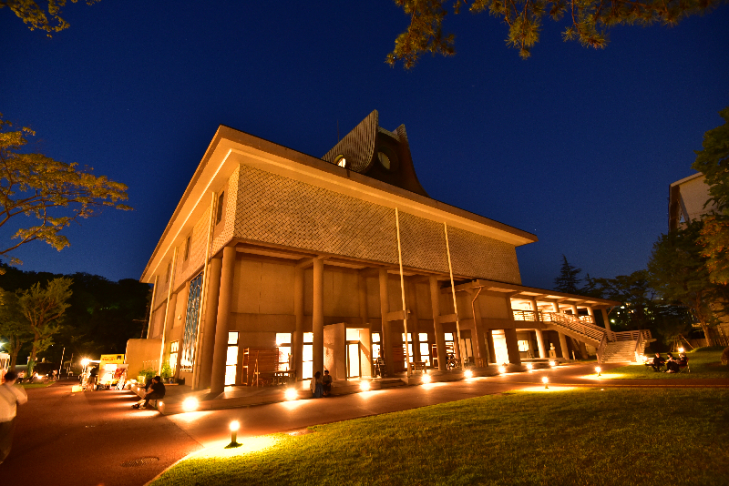 秋田市文化創造館